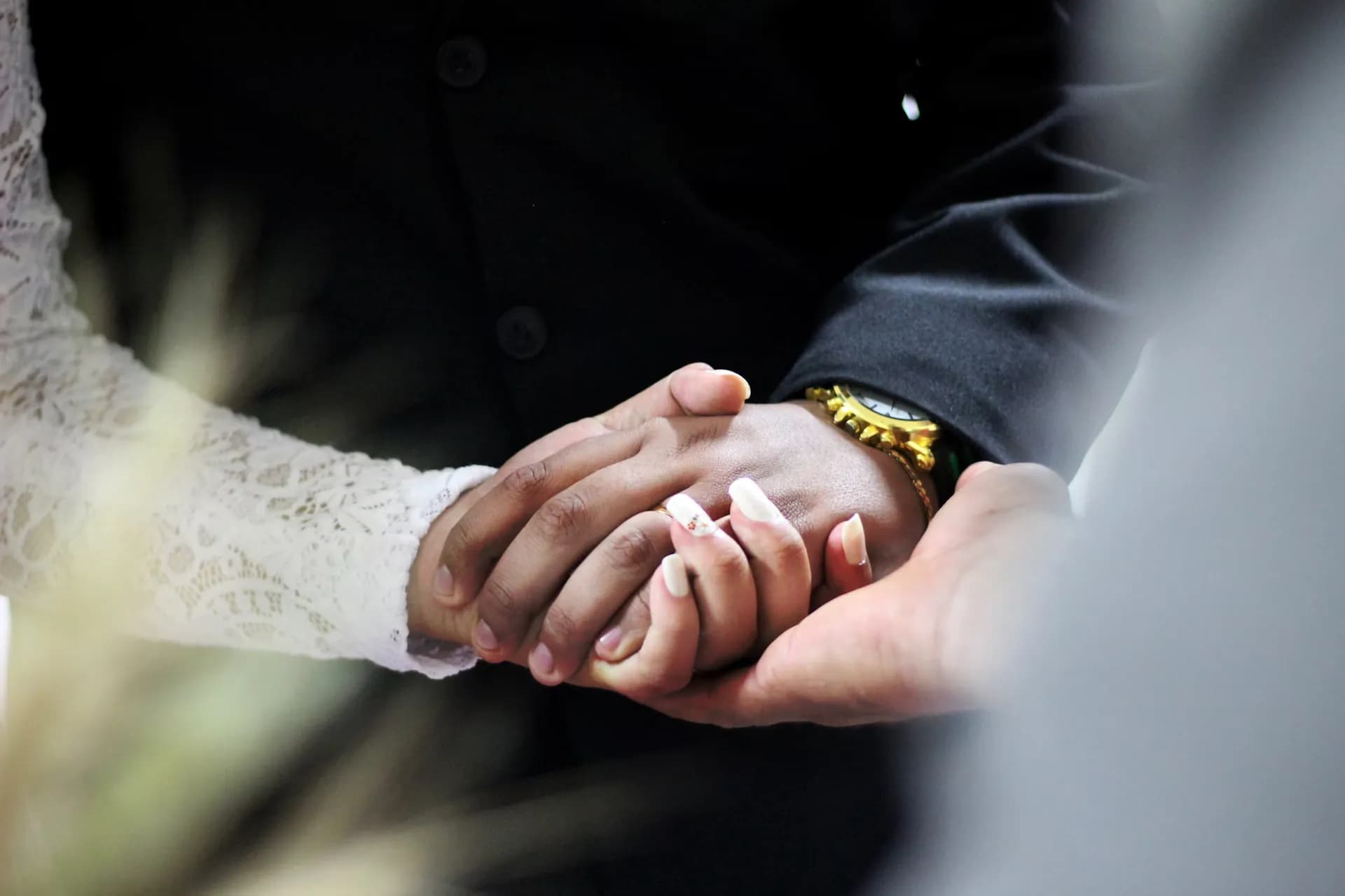 International couple in cross-cultural therapy in Riga